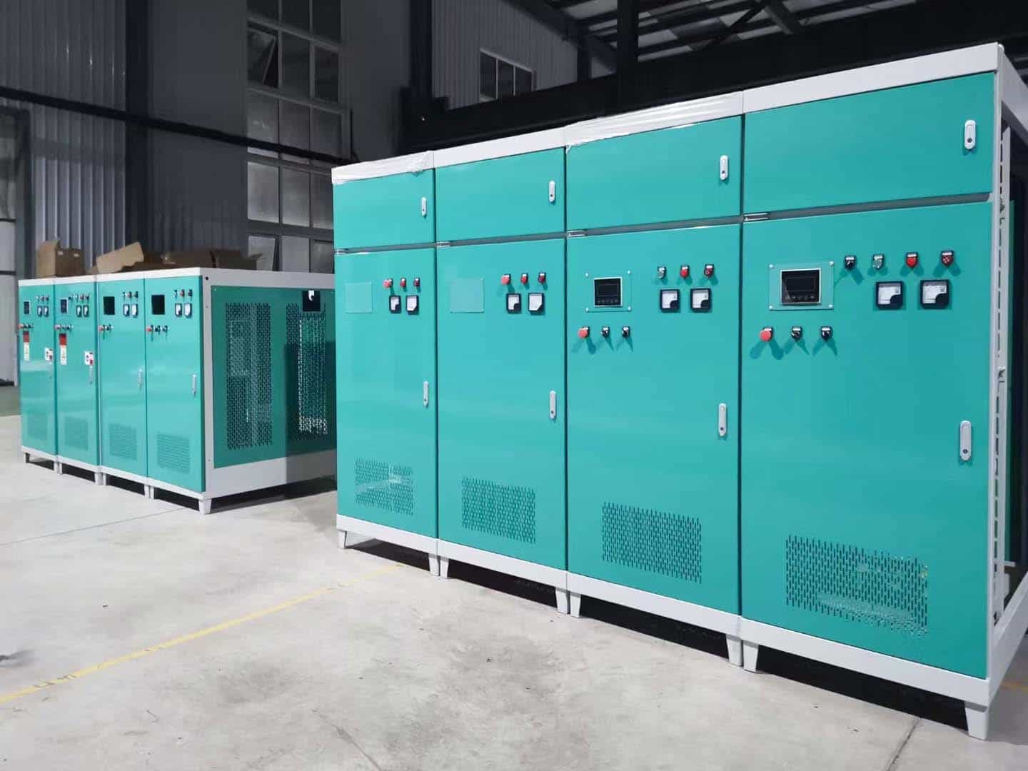 晉中釜源節(jié)能科技有限公司生產(chǎn)變頻電磁鍋爐現(xiàn)場(chǎng)